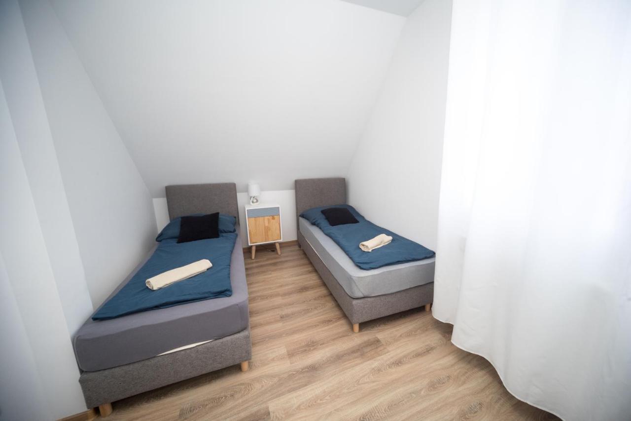 Kossuth Apartmanhaz 터터 외부 사진